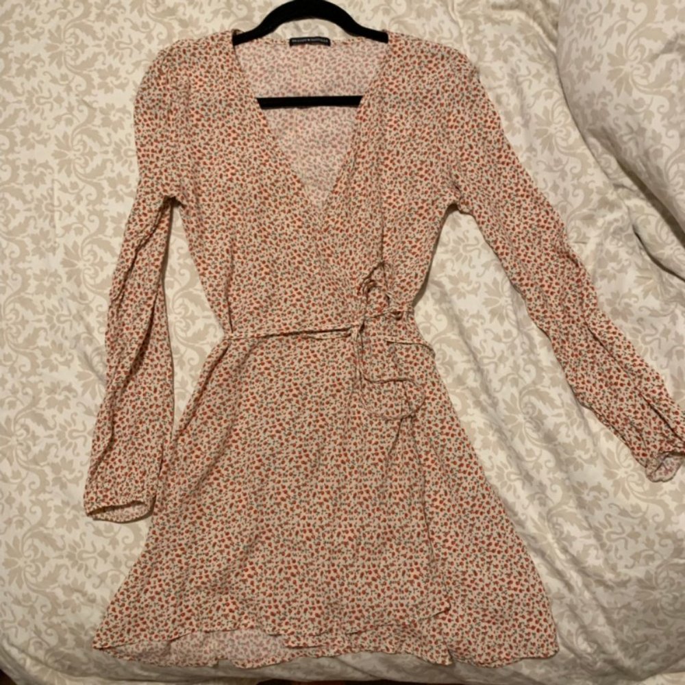 Brandy Melville Laura Wrap Dress